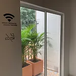 Apartamento Remodelado En El Mejor Lugar Del Centro De Medellin. Home Aris 402