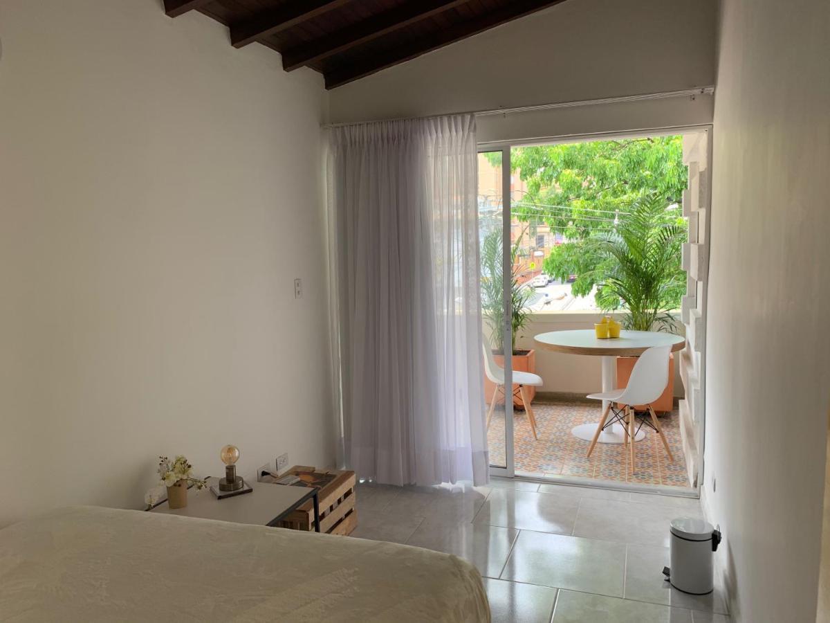 Apartment Remodelado En El Mejor Lugar Del Centro De Medellin. Aris 402